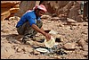 gids die broden roostert,  Wadi Rum - Jordanië , dinsdag 1 januari 2008